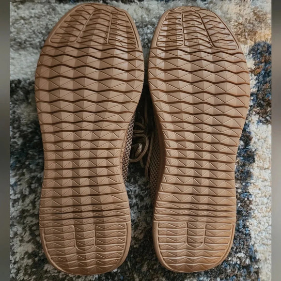 Designed 2020 Beige Mesh Men's Sneakers Rubber Sole Ultralight Non-slip Sz 45 - Picture 9 of 10